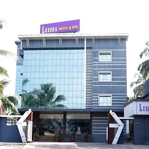 Hotel Luxora And